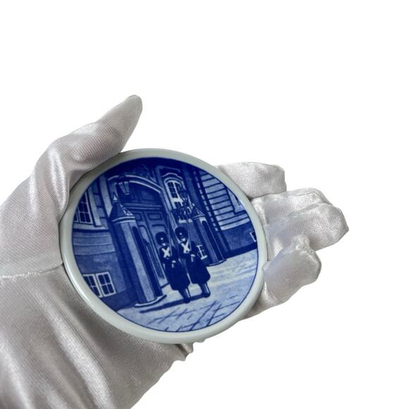 Porcelain Mini Plate Wall Art Royal Copenhagen Kongens Livgarde Blue 3.25 Inch - Picture 10 of 15